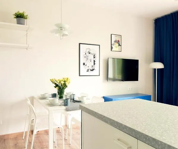 Kamienna Gora Apartment